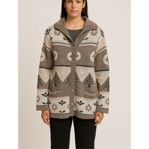 VTG Bauhinia Cowichan Angora Lambswool Blend Cardigan Sweater Neutral Taupe Crea